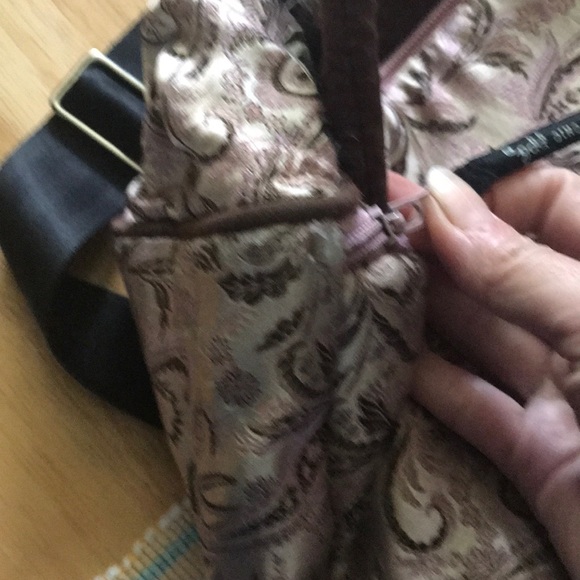 Sold - Picture 6 of 7